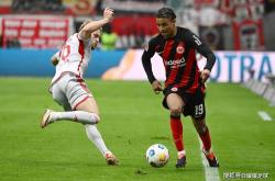 雷速体育比分官网直播-斯图加特战胜法兰克福，奠定实力中立足德国足坛的简单介绍