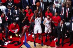 雷速体育官网首页-独行侠绝杀76人，乔治扛起全队