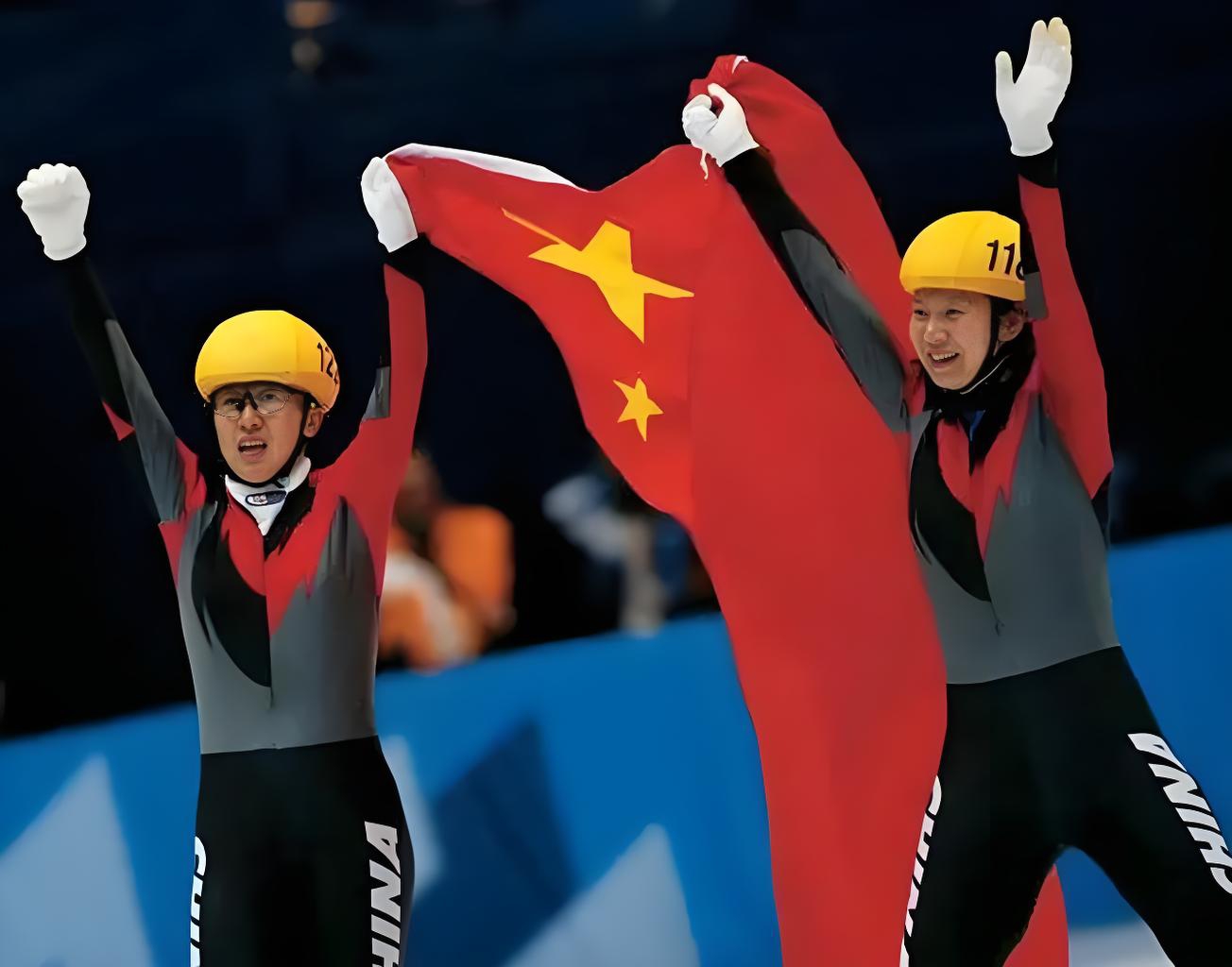 顽强拼搏！中国代表团夺冠在望