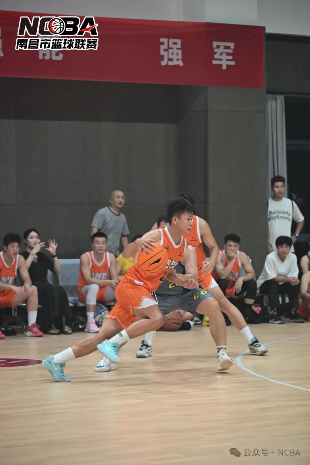 关于精彩纷呈的篮球赛事，激情与荣耀同在的信息