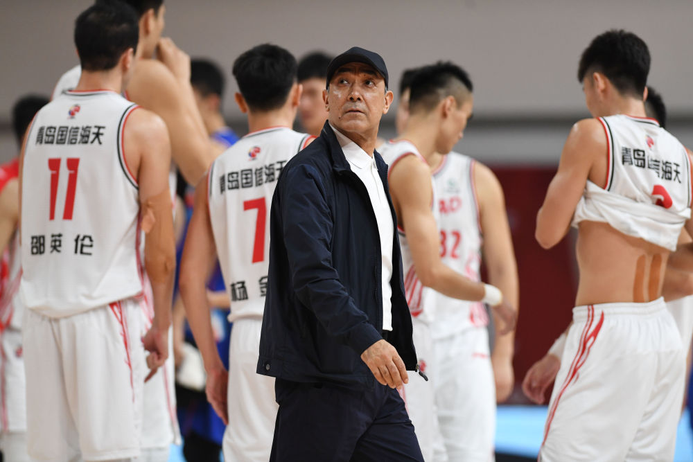 四川男篮实力碾压,轻取对手积分 四川男篮实力碾压,轻取对手积分