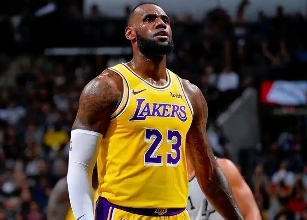 关于湖人逆袭灭热火，詹姆斯奉献关键绝杀令人惊叹的信息