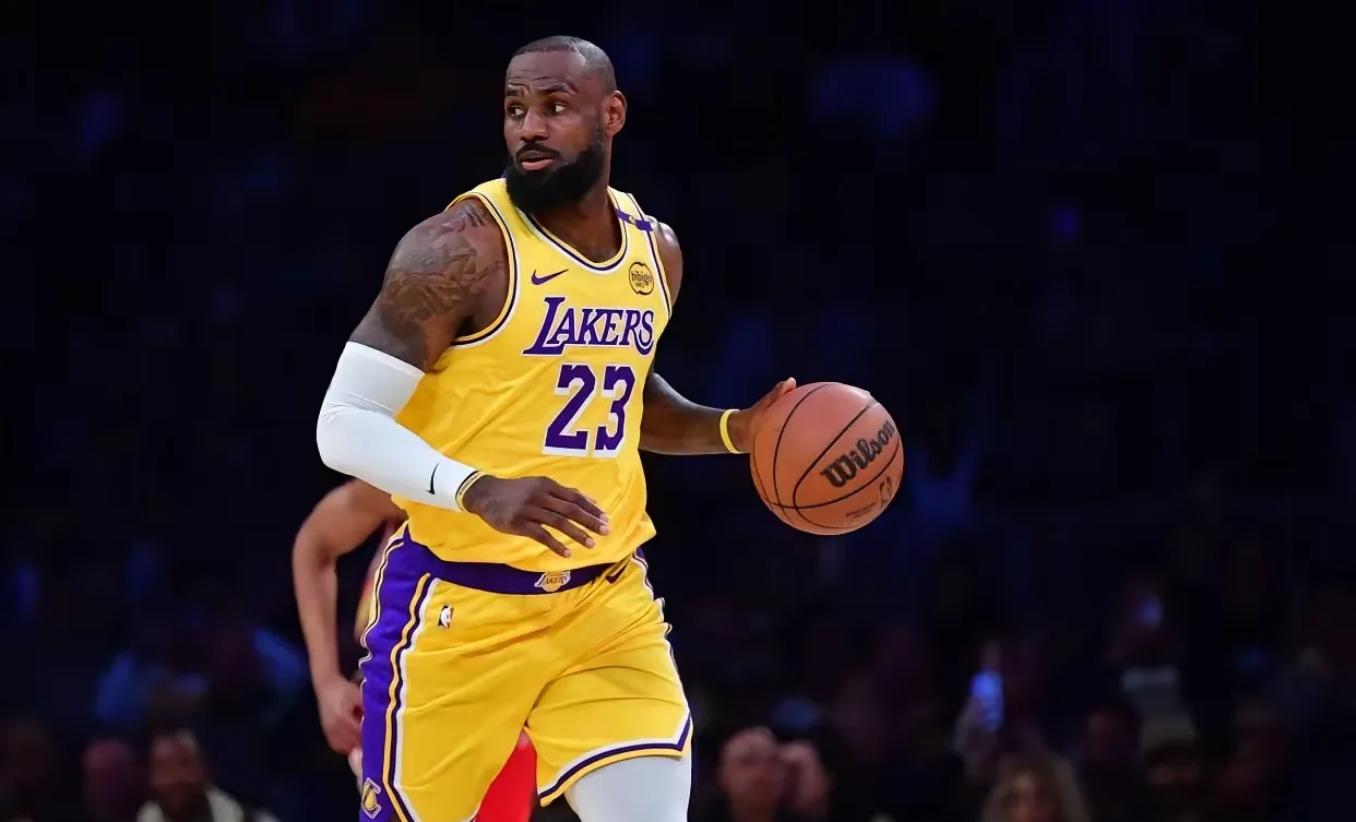 关于湖人逆袭灭热火，詹姆斯奉献关键绝杀令人惊叹的信息