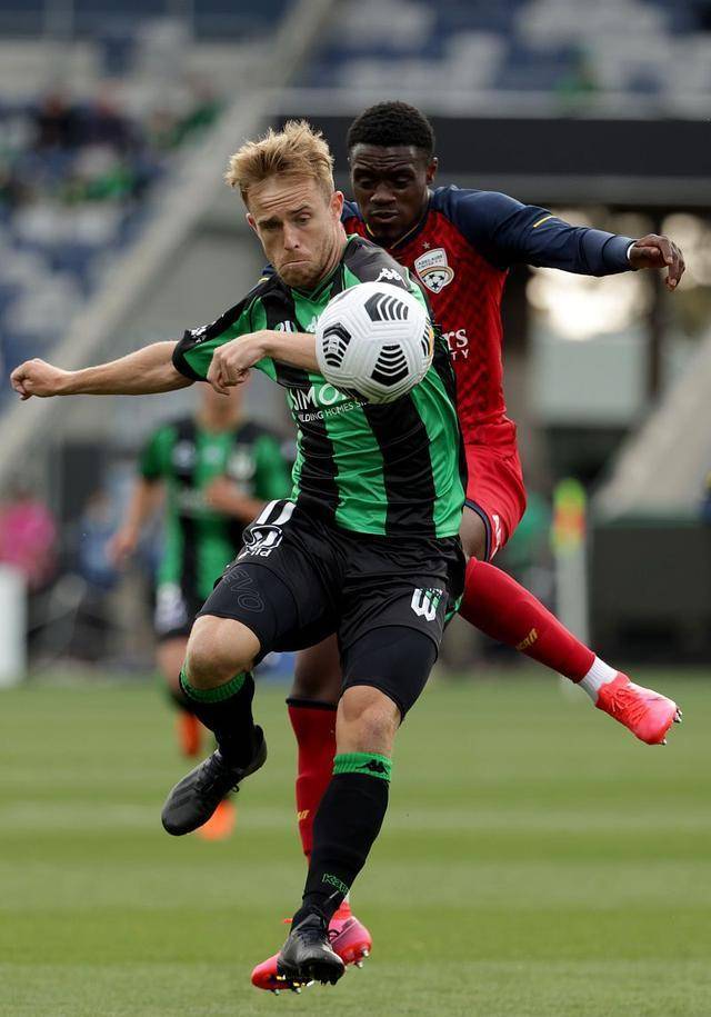 包含弗莱堡将面对汉诺威96的考验的词条