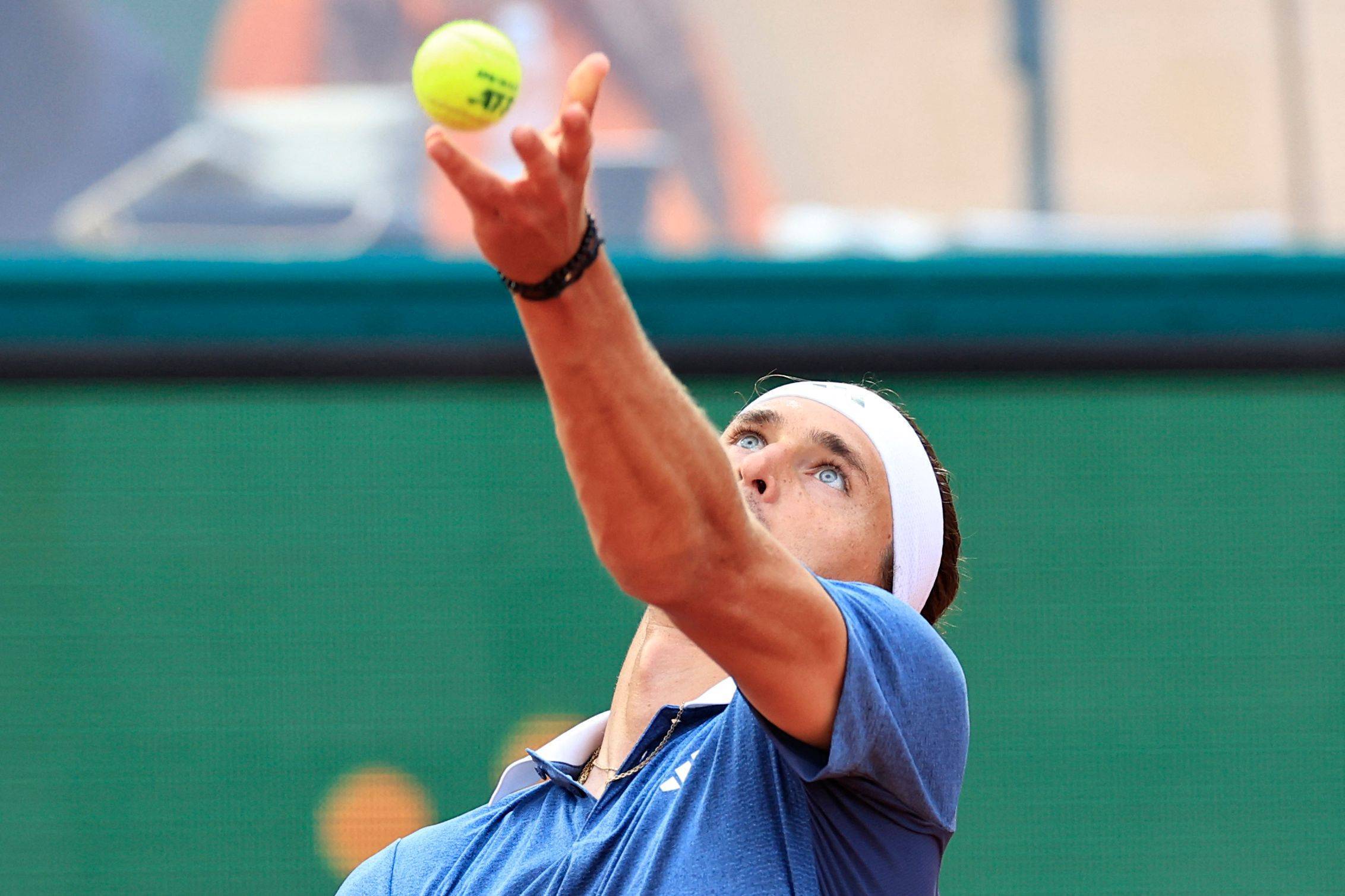 关于西班牙网球队鏖战欧洲网球队,兹维列夫爆发神勇的信息 关于西班牙网球队鏖战欧洲网球队,兹维列夫爆发神勇的信息