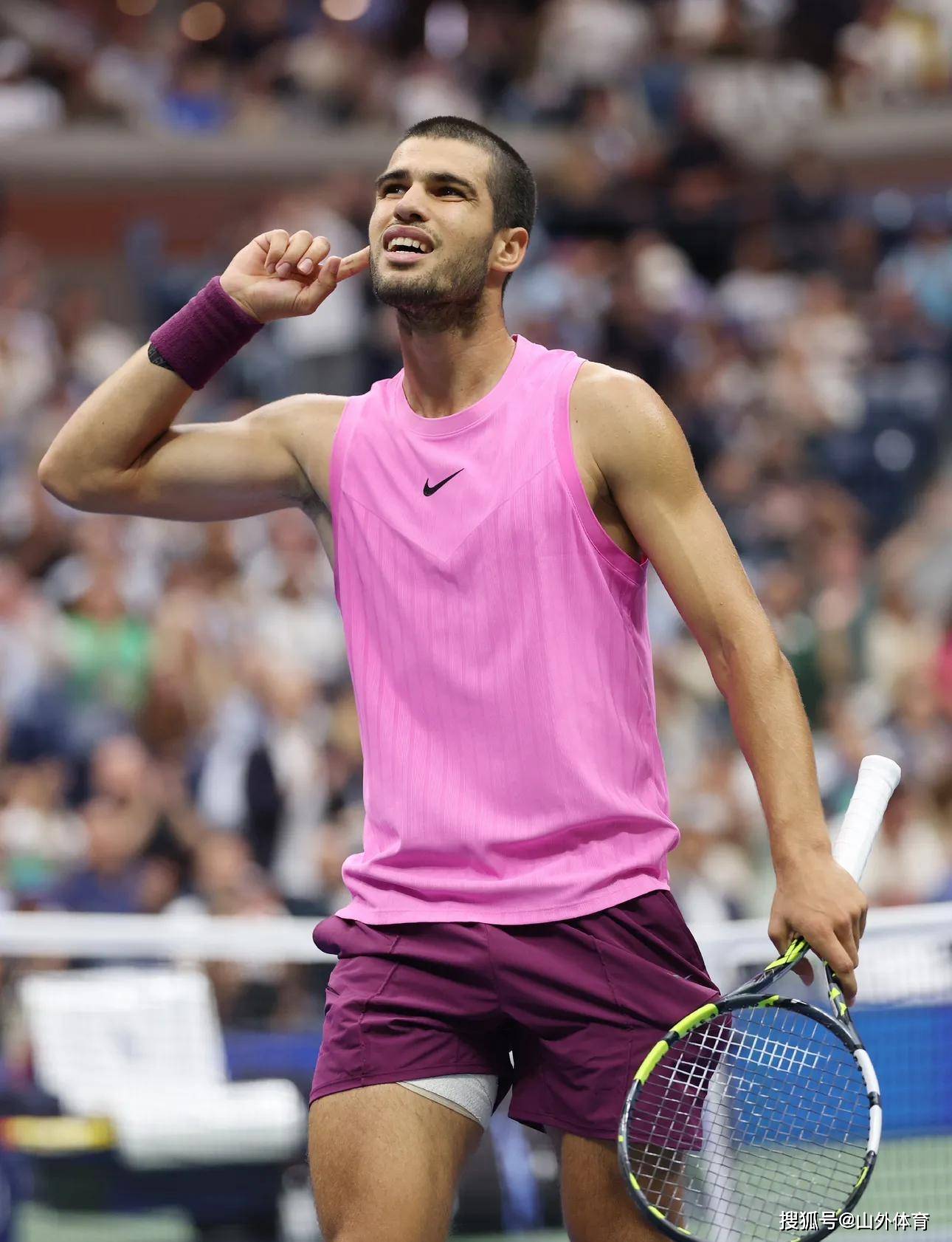 包含英国网球队轻取世界网球队,阿尔卡拉斯完成帽子戏法的词条 包含英国网球队轻取世界网球队,阿尔卡拉斯完成帽子戏法的词条