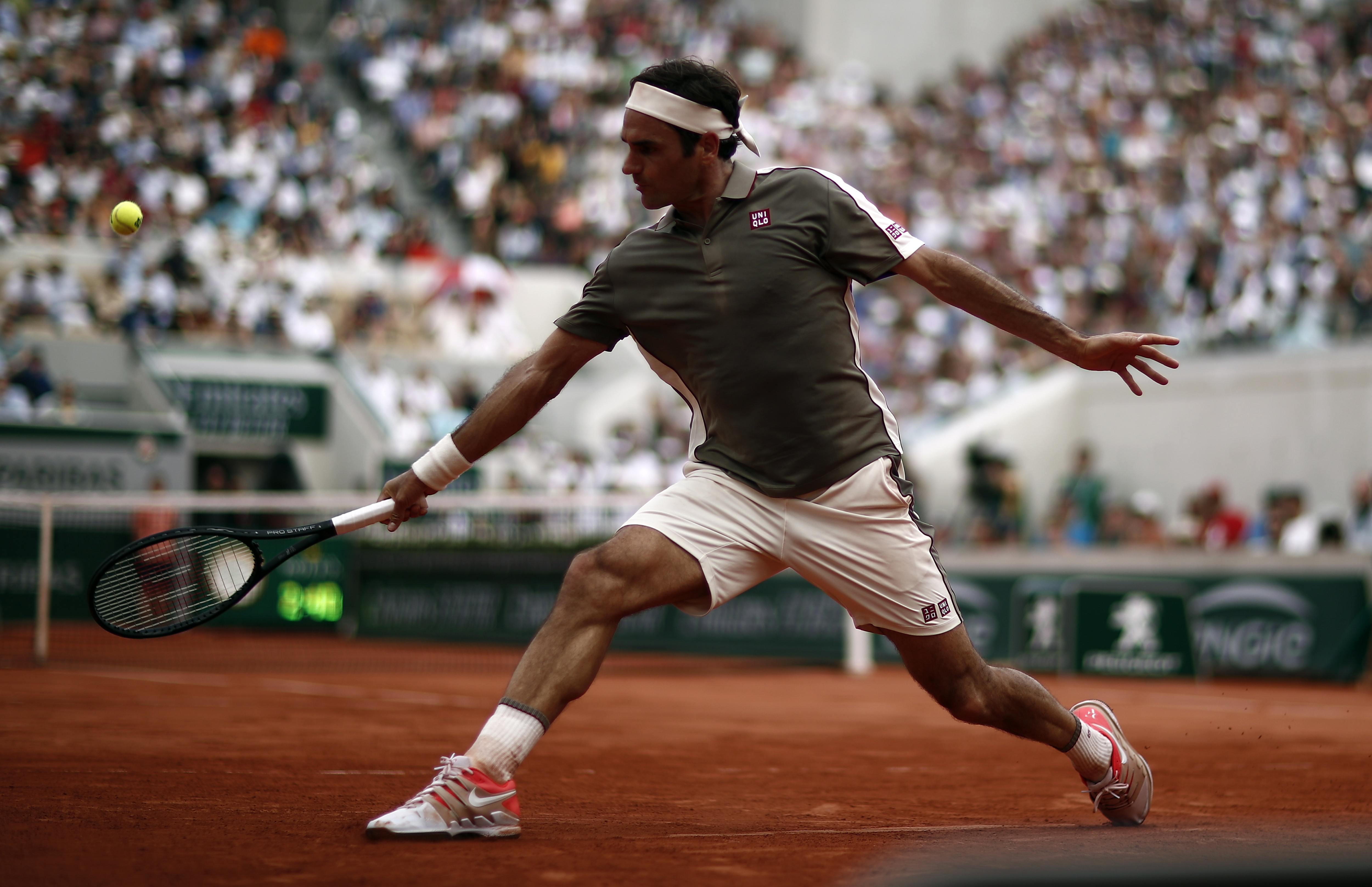 西班牙网球队强势法国网球队,费德勒爆发神勇的简单介绍 西班牙网球队强势法国网球队,费德勒爆发神勇的简单介绍